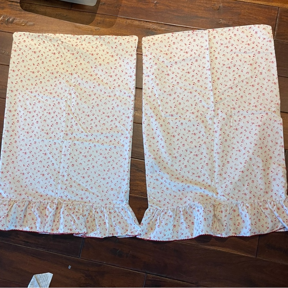 - Vintage Ralph Lauren Colchester calico floral standard  pillowcases with…